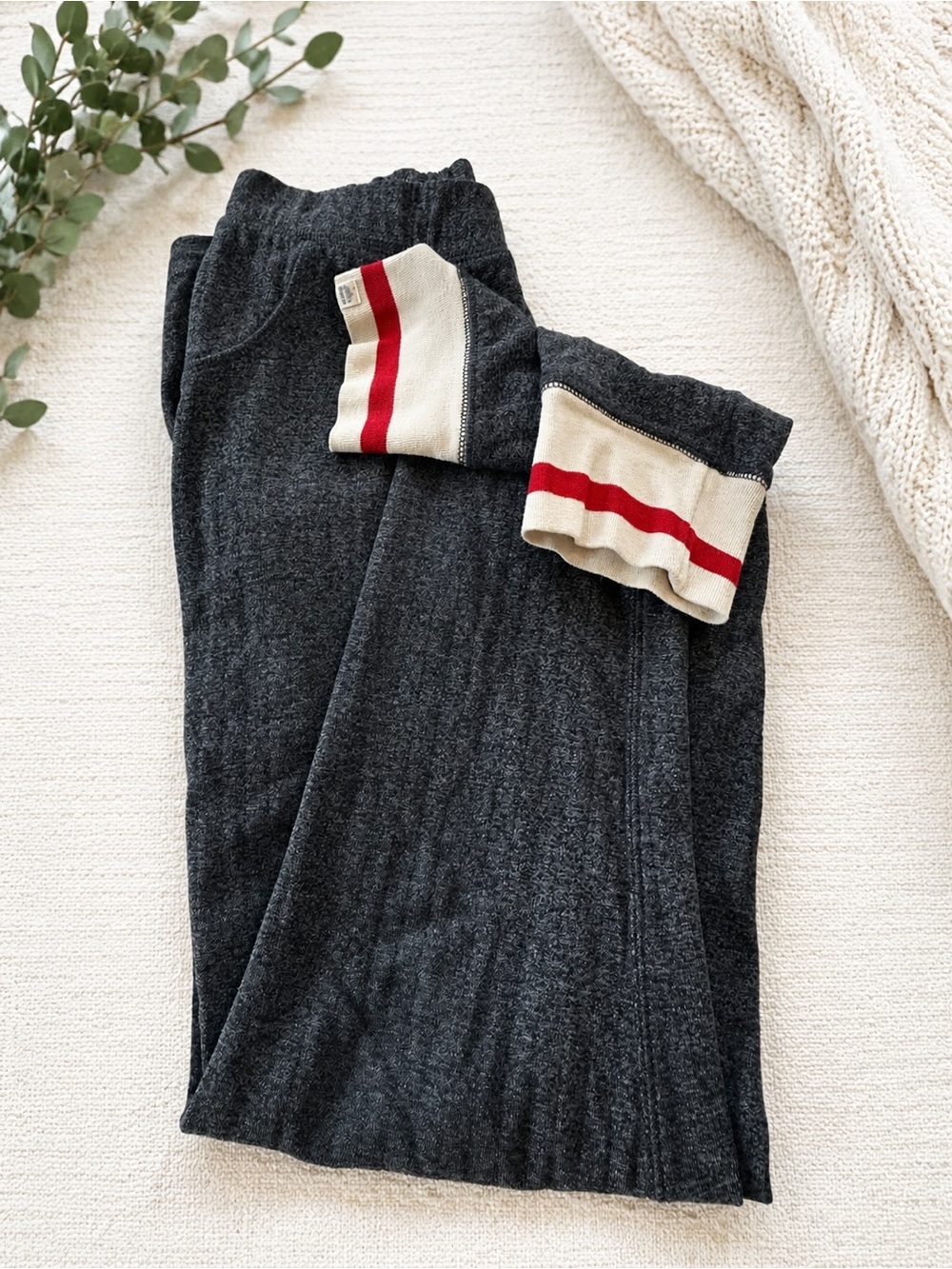 Roots Canada Heather Gray Lounge Jogger Pants | Red Stripe Cuffs | Small